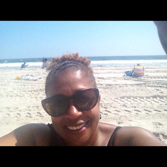 Meet your Posher, Carol - Picture 3 of 3